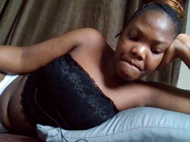 Sexyicey webcam