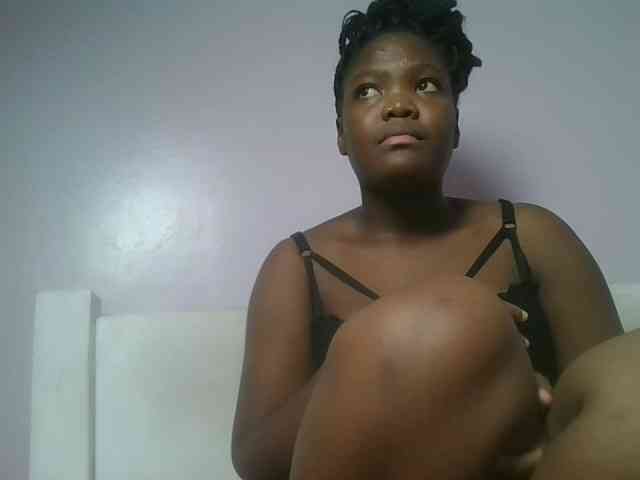 Sexyicey webcam