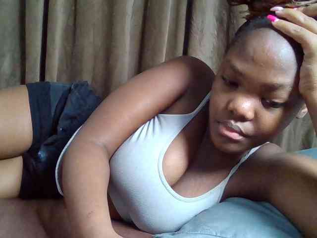 Sexyicey webcam