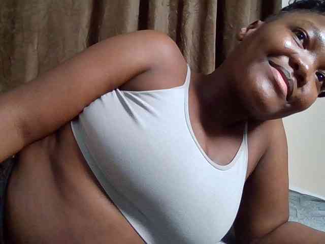 Sexyicey webcam
