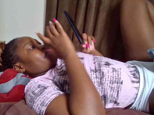 Sexyicey webcam