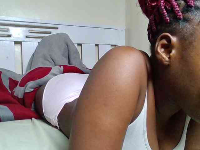 Sexyicey webcam