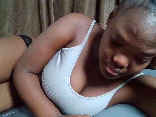 Sexyicey webcam