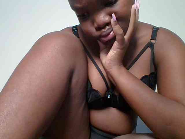 Sexyicey webcam