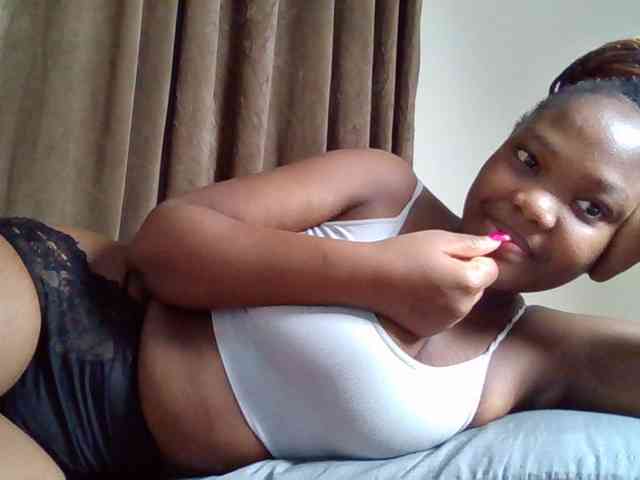 Sexyicey webcam