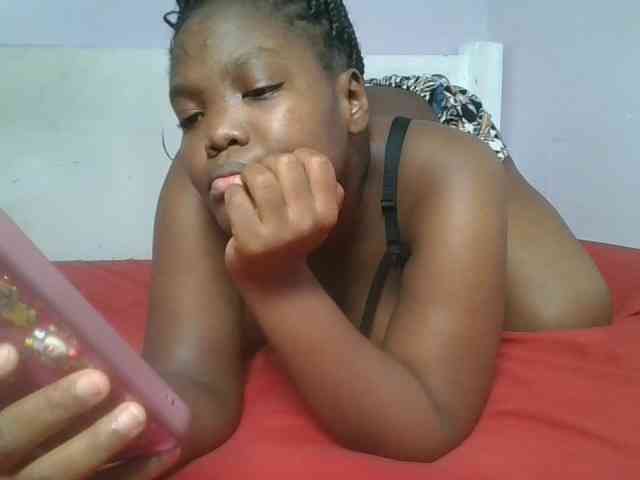 Sexyicey webcam