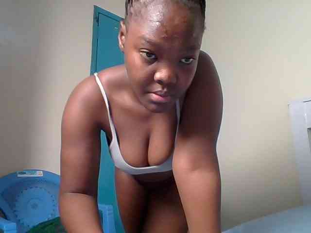 Sexyicey webcam