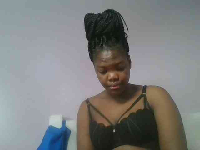 Sexyicey webcam