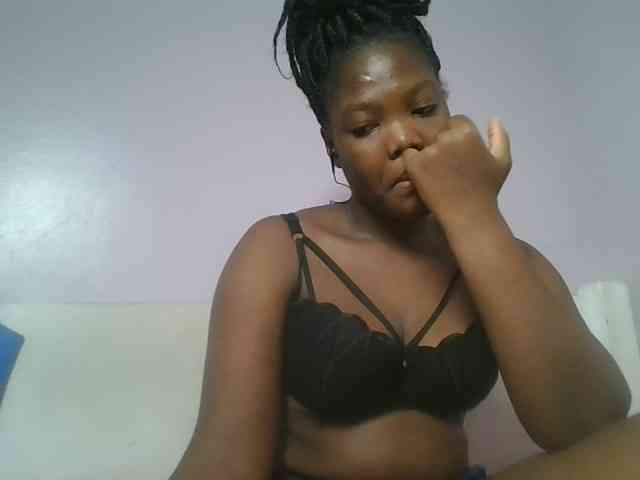 Sexyicey webcam