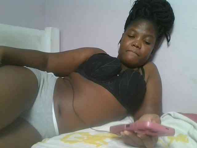 Sexyicey webcam