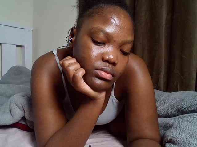 Sexyicey webcam