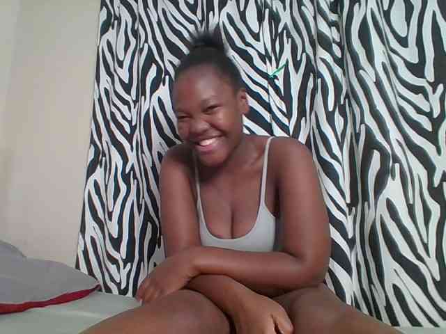 Sexyicey webcam