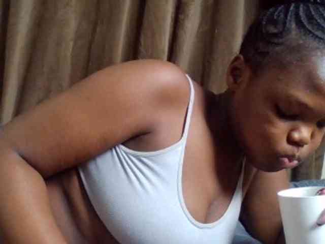 Sexyicey webcam