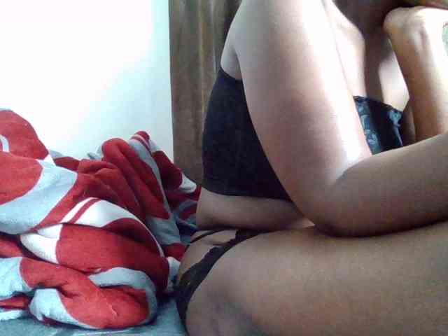 Sexyicey webcam