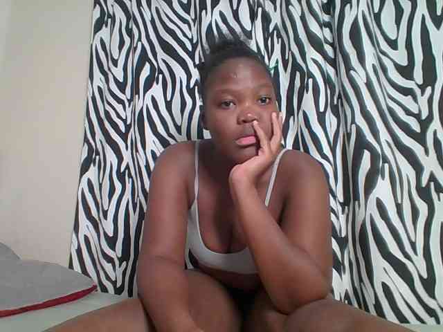 Sexyicey webcam