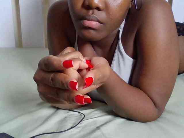 Sexyicey webcam