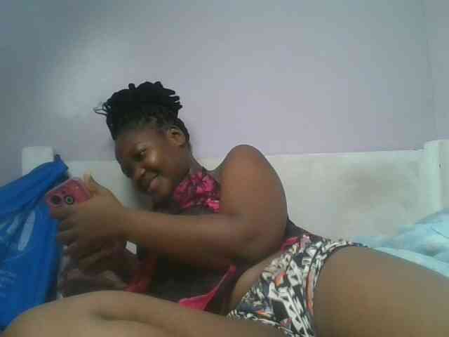 Sexyicey webcam
