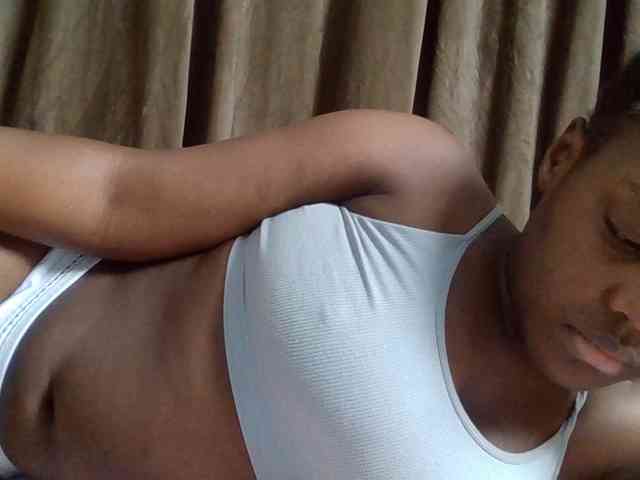 Model: Sexyicey