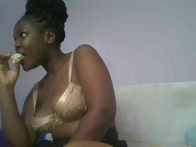 Sexyicey webcam