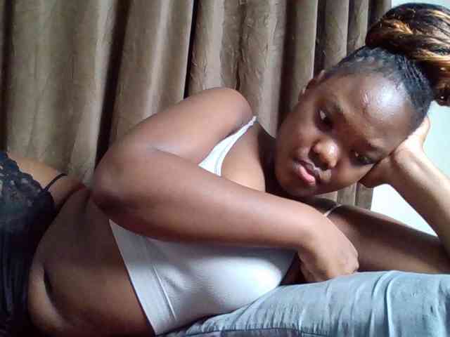 Sexyicey webcam