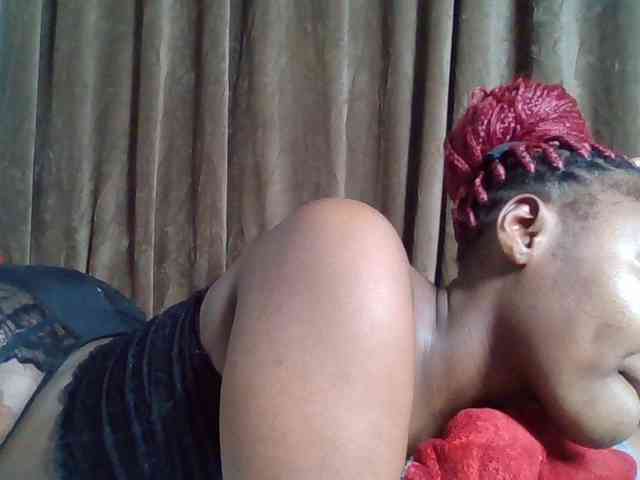 Sexyicey webcam
