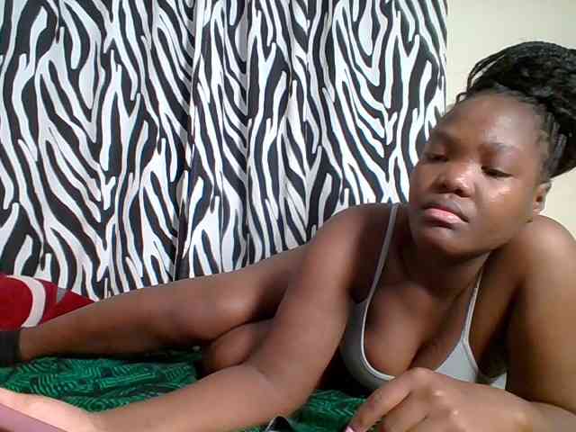 Sexyicey webcam