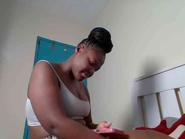 Sexyicey webcam