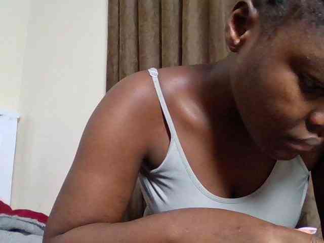 Sexyicey webcam