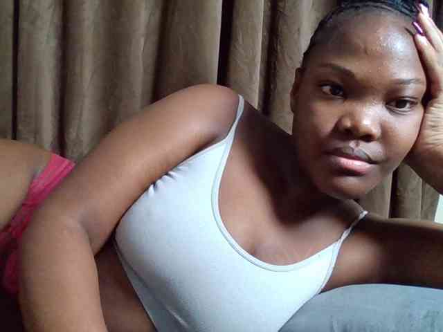 Sexyicey webcam