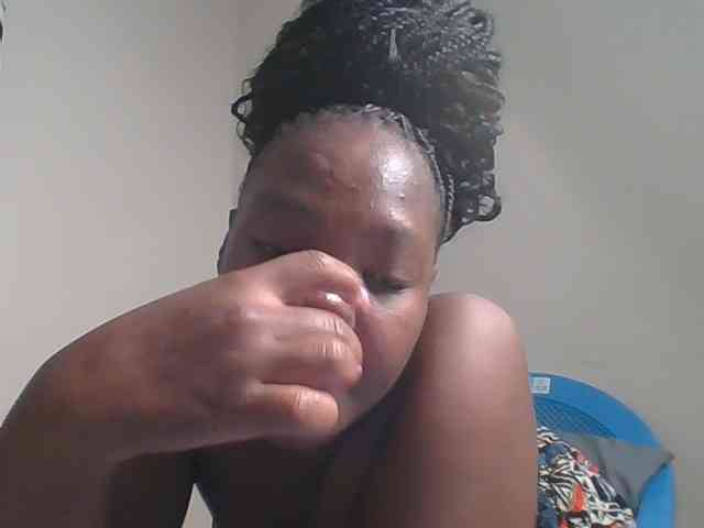 Sexyicey webcam
