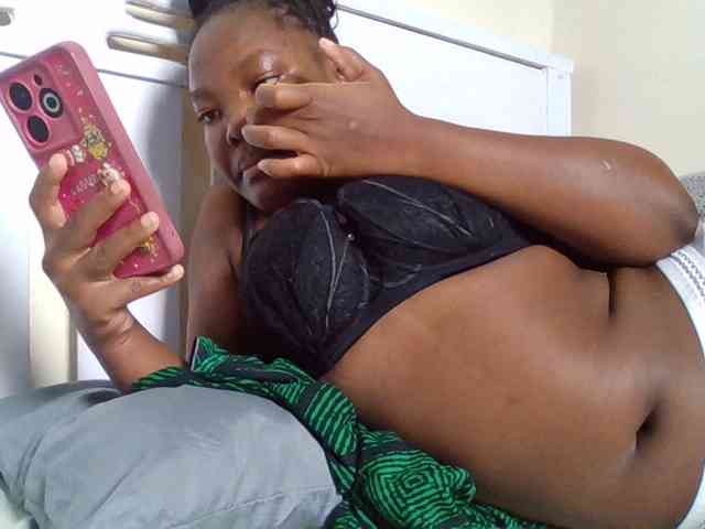 Sexyicey webcam