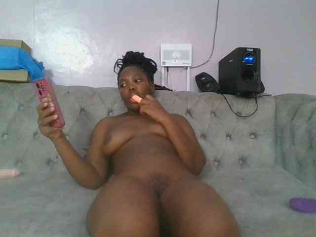 Sexyicey webcam
