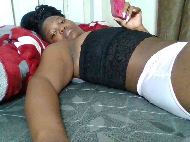 Sexyicey webcam