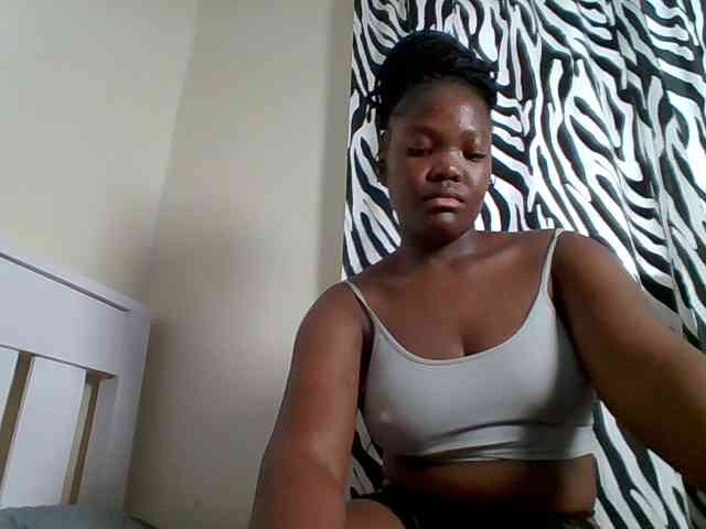 Sexyicey webcam