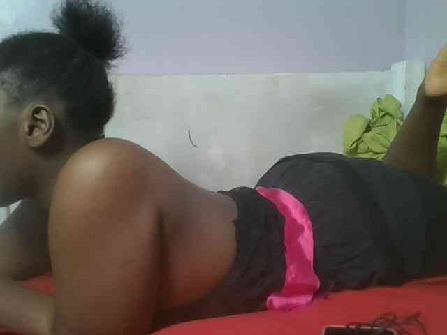 Sexyicey webcam