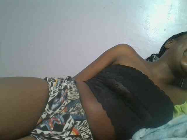Sexyicey webcam