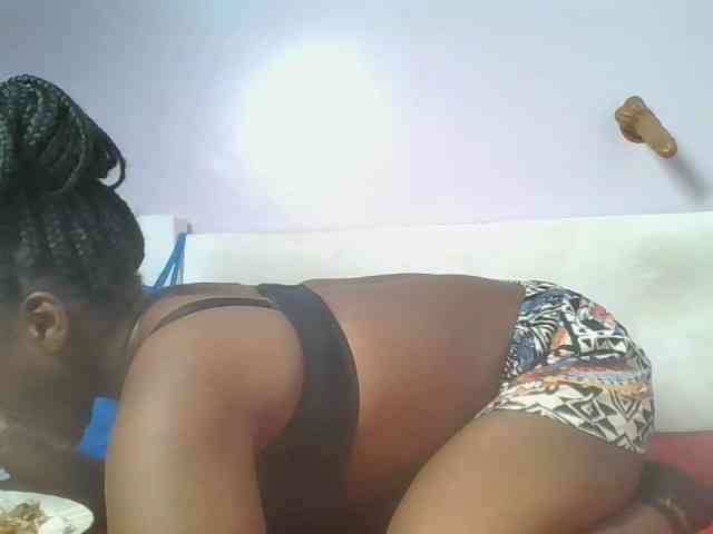 Sexyicey webcam