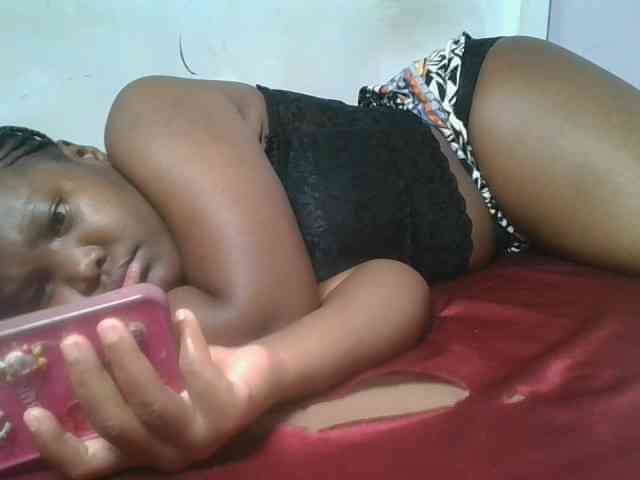 Sexyicey webcam