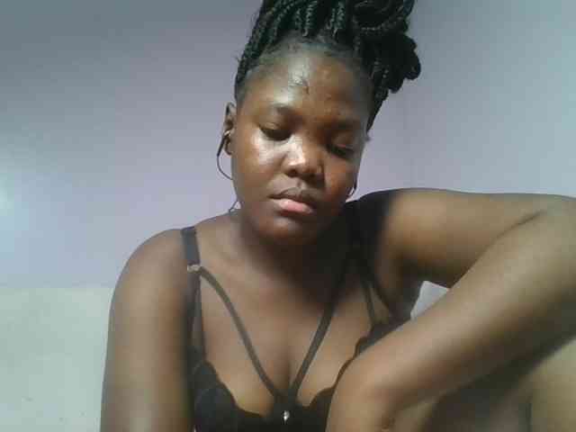 Sexyicey webcam