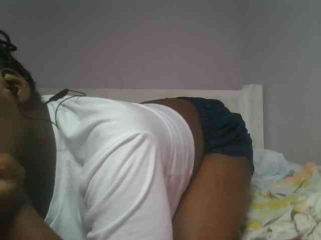 Sexyicey webcam
