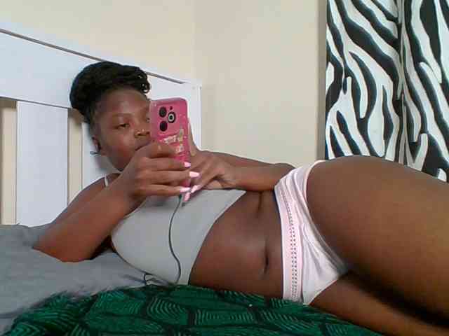 Sexyicey webcam