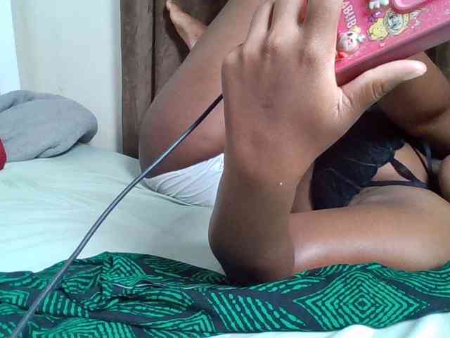 Sexyicey webcam
