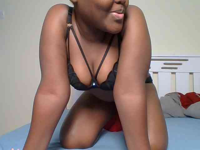 Sexyicey webcam