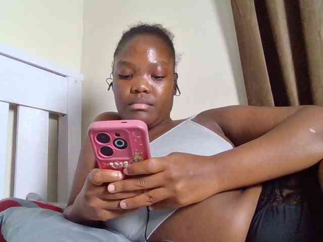 Sexyicey webcam