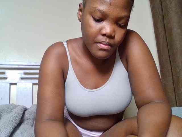 Sexyicey webcam