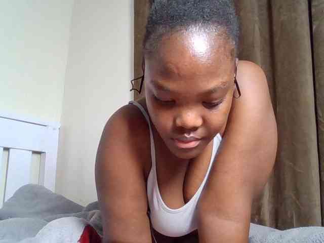 Sexyicey webcam