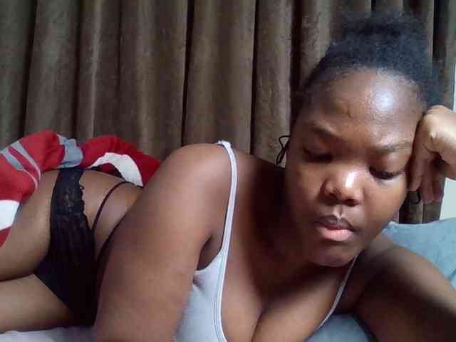 Sexyicey webcam
