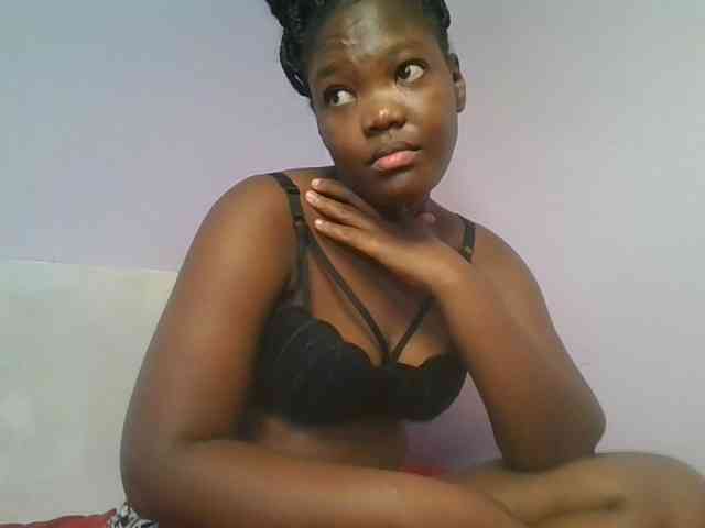 Sexyicey webcam