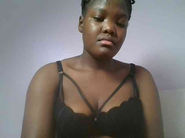 Sexyicey webcam