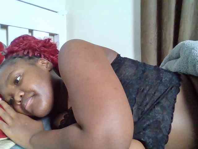 Sexyicey webcam